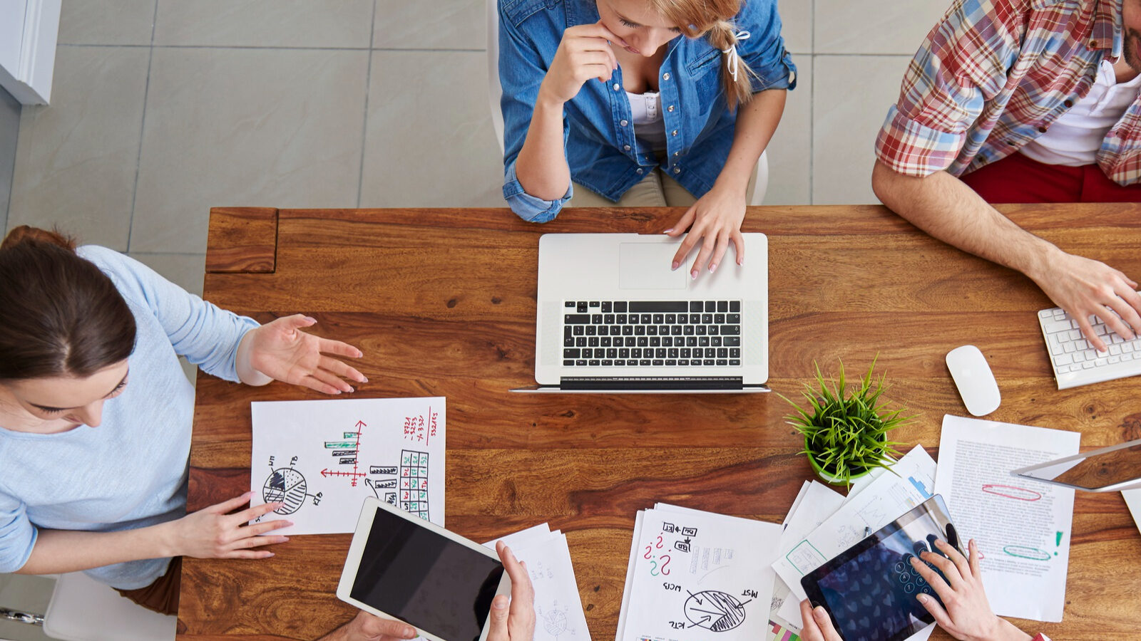 Ordenamos sus propiedades, sucesiones e inversiones